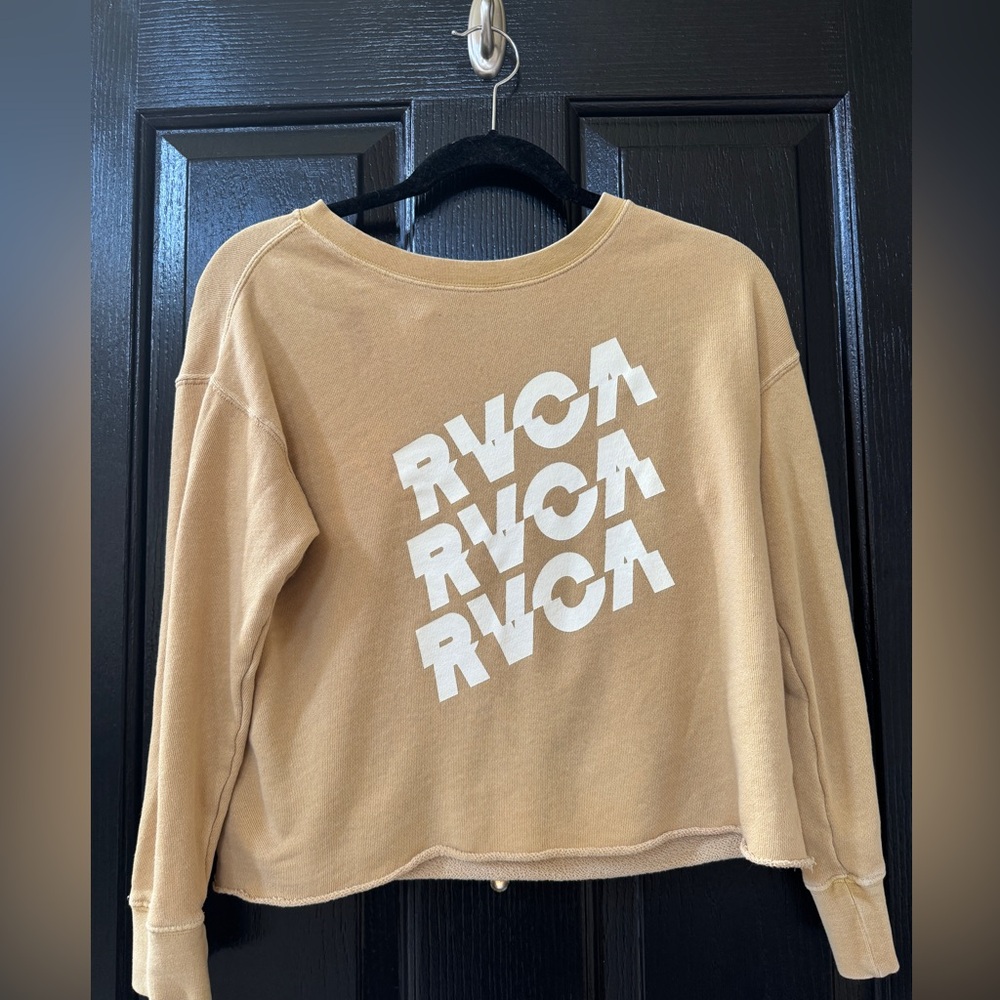 RCVA sweatshirt/top size medium